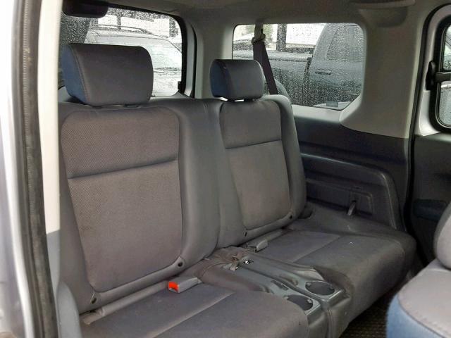 5J6YH18594L002491 - 2004 HONDA ELEMENT EX SILVER photo 6