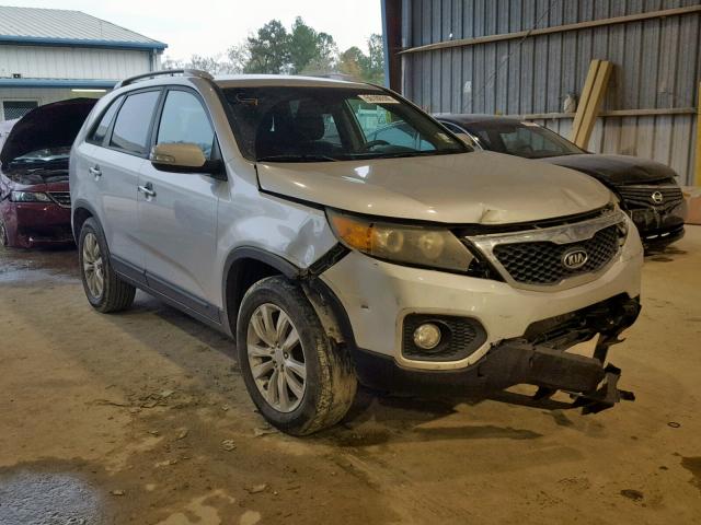 5XYKT4A21BG084446 - 2011 KIA SORENTO BA SILVER photo 1