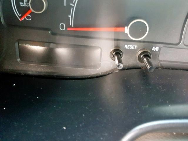 1LNHM87A04Y685978 - 2004 LINCOLN LS فضي صورة 8