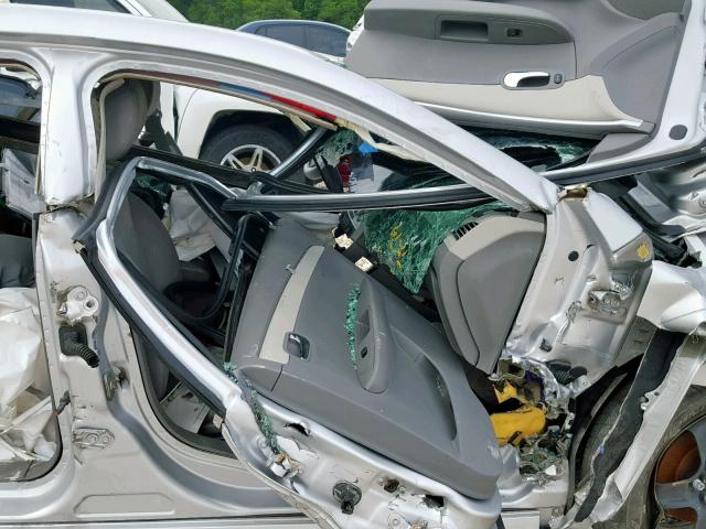 1G1ZB5E04CF114889 - 2012 CHEVROLET MALIBU LS SILVER photo 5