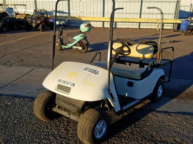 2691154 - 2010 EZ GOLFCART WHITE photo 2