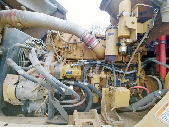 CAT00735JAWR00672 - 2005 CATERPILLAR 735 YELLOW photo 7