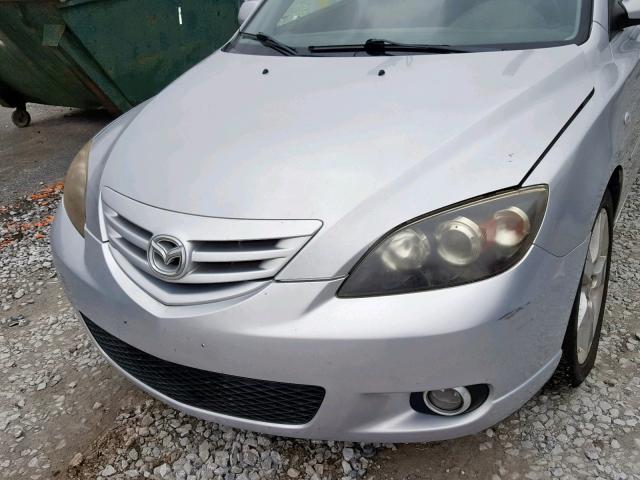 JM1BK143041123939 - 2004 MAZDA 3 HATCHBAC SILVER photo 9