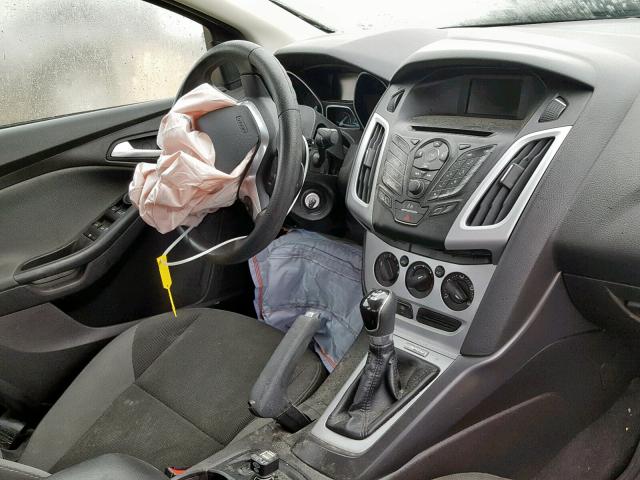 1FADP3F2XEL184088 - 2014 FORD FOCUS SE SILVER photo 9