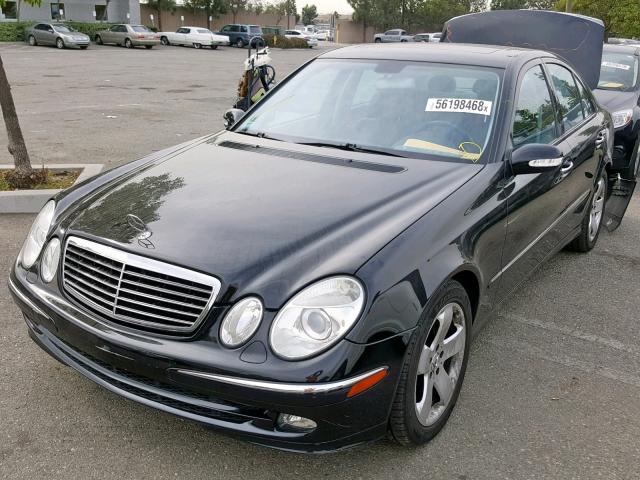 WDBUF65J85A706525 - 2005 MERCEDES-BENZ E 320 BLACK photo 2