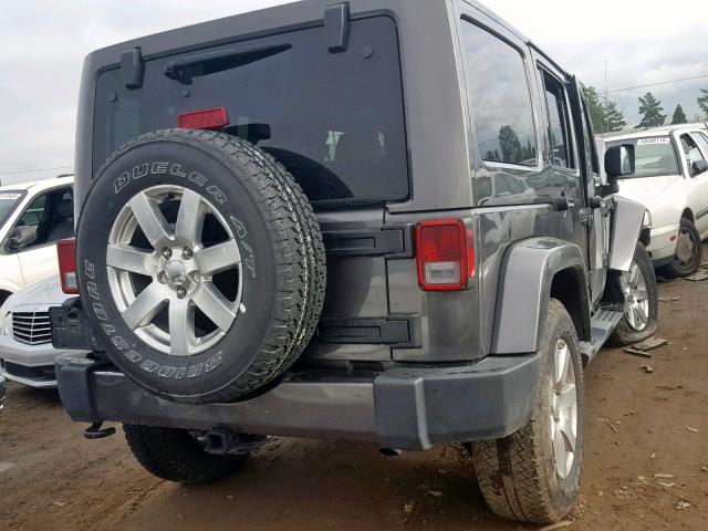 1C4HJWEG8JL894645 - 2018 JEEP WRANGLER U GRAY photo 4