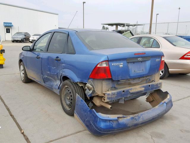 1FAHP34N95W225131 - 2005 FORD FOCUS ZX4 BLUE photo 3