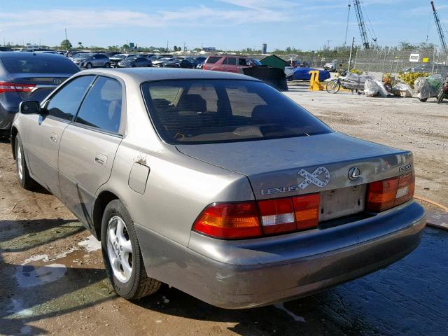 JT8BF28G4W5051161 - 1998 LEXUS ES 300 GOLD photo 3