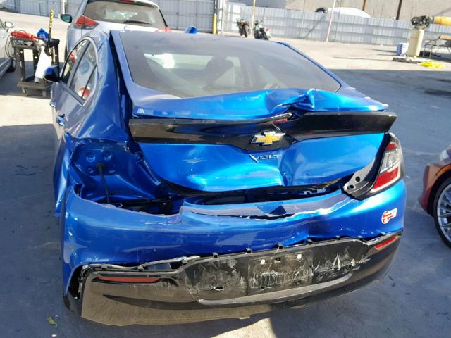 1G1RC6S57JU140088 - 2018 CHEVROLET VOLT LT BLUE photo 9