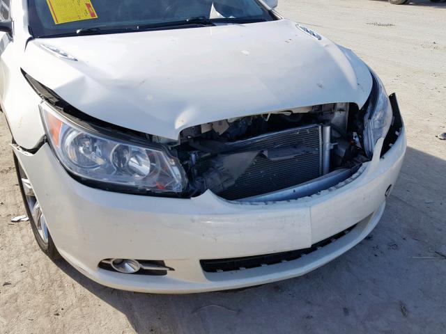 1G4GC5EG7AF189992 - 2010 BUICK LACROSSE C WHITE photo 9