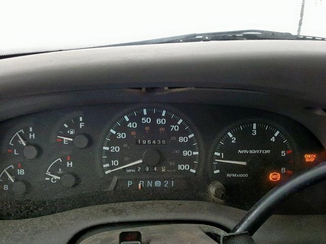 5LMRU27L5WLJ29584 - 1998 LINCOLN NAVIGATOR ვერცხლისფერი ფოტო 8