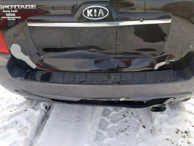 KNDJF724977376998 - 2007 KIA SPORTAGE L BLACK photo 9