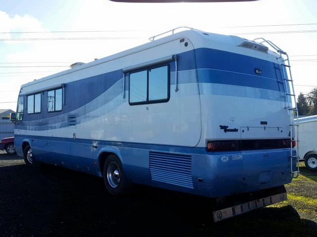 1RF120510T1011961 - 1996 ROADMASTER RAIL EXECUTIVE BLUE photo 3