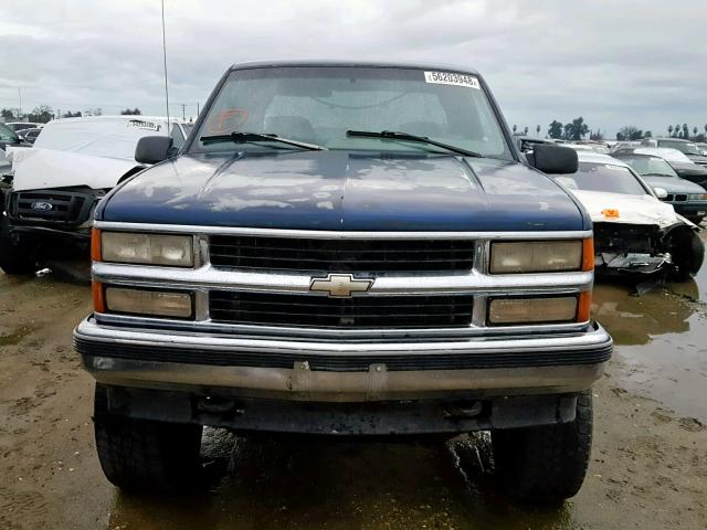 1GCFK29K0SE266175 - 1995 CHEVROLET GMT-400 K2 BLUE photo 9