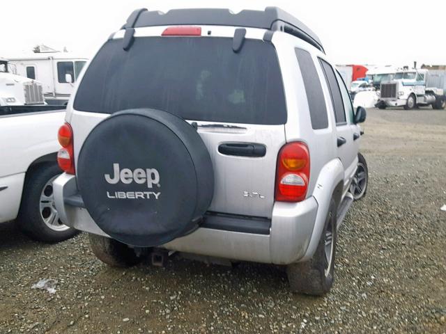 1J8GL38K13W589924 - 2003 JEEP LIBERTY RE SILVER photo 4