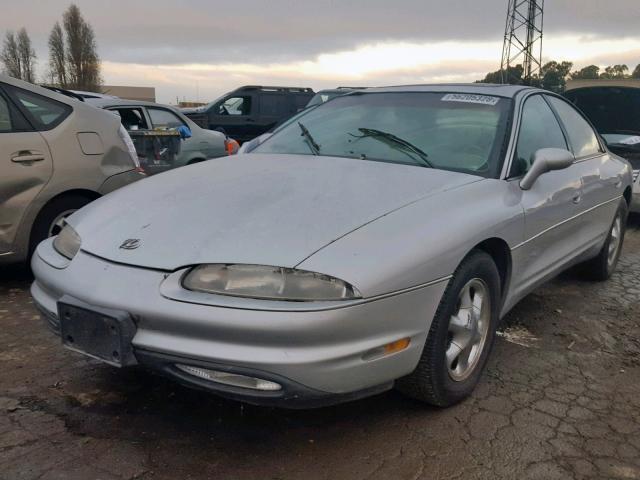 1G3GR62C2X4114194 - 1999 OLDSMOBILE AURORA SILVER photo 2