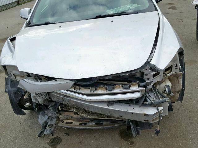 1G1ZC5E16BF122402 - 2011 CHEVROLET MALIBU 1LT GRAY photo 9