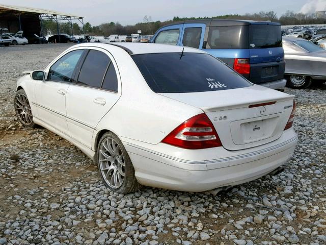 WDBRF76JX5F607850 - 2005 MERCEDES-BENZ C 55 AMG WHITE photo 3