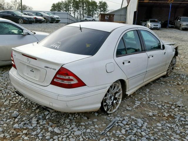 WDBRF76JX5F607850 - 2005 MERCEDES-BENZ C 55 AMG WHITE photo 4