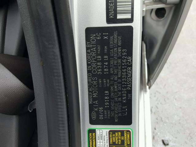 KNADE123366156293 - 2006 KIA RIO SILVER photo 10