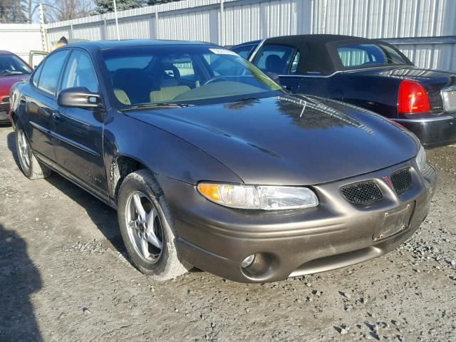 1G2WK52J82F178332 - 2002 PONTIAC GRAND PRIX GOLD photo 1