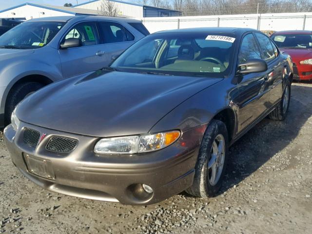 1G2WK52J82F178332 - 2002 PONTIAC GRAND PRIX GOLD photo 2