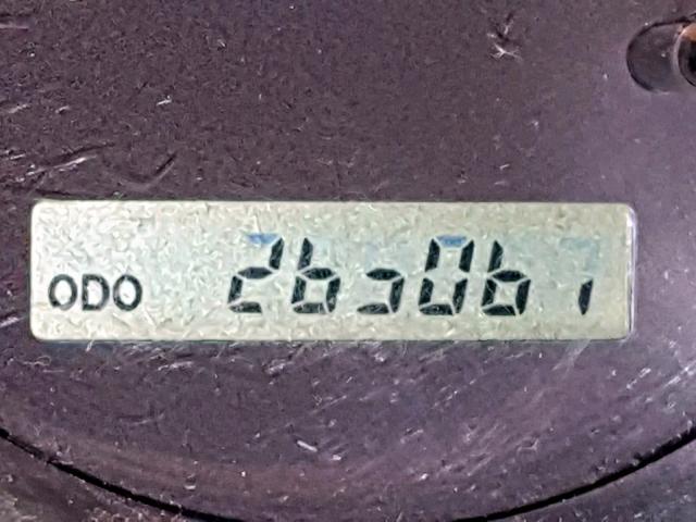 KL1TJ52644B146444 - 2004 CHEVROLET AVEO LS WHITE photo 8