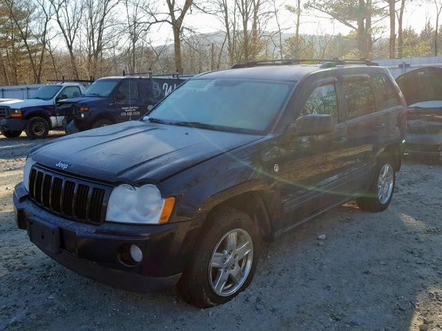 1J8HR48N06C267672 - 2006 JEEP GRAND CHER BLACK photo 2