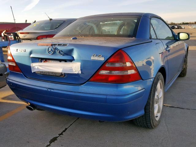 WDBKK65F92F267073 - 2002 MERCEDES-BENZ SLK 320 BLUE photo 4