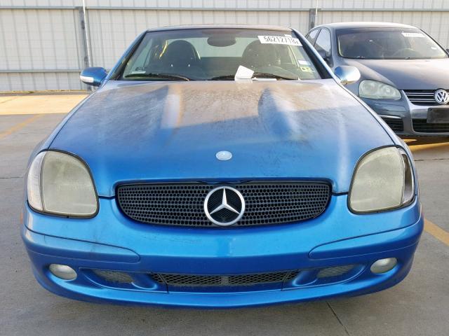 WDBKK65F92F267073 - 2002 MERCEDES-BENZ SLK 320 BLUE photo 9