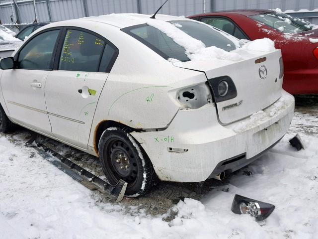 JM1BK323181873189 - 2008 MAZDA 3 S WHITE photo 9