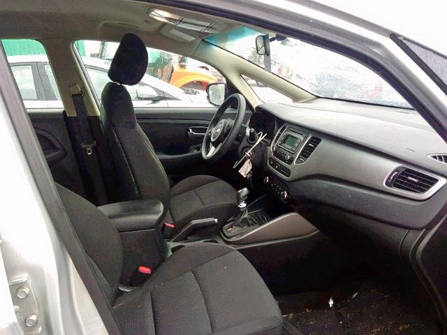 KNAHT8A31G7132197 - 2016 KIA RONDO SILVER photo 5