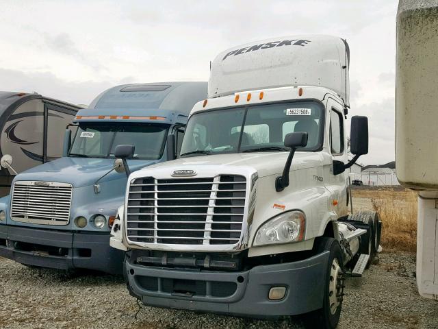 3AKJGEDV9ESGA2464 - 2014 FREIGHTLINER CASCADIA 1 WHITE photo 2