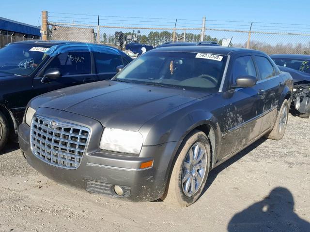 2C3LA53G88H245480 - 2008 CHRYSLER 300 TOURIN SILVER photo 2