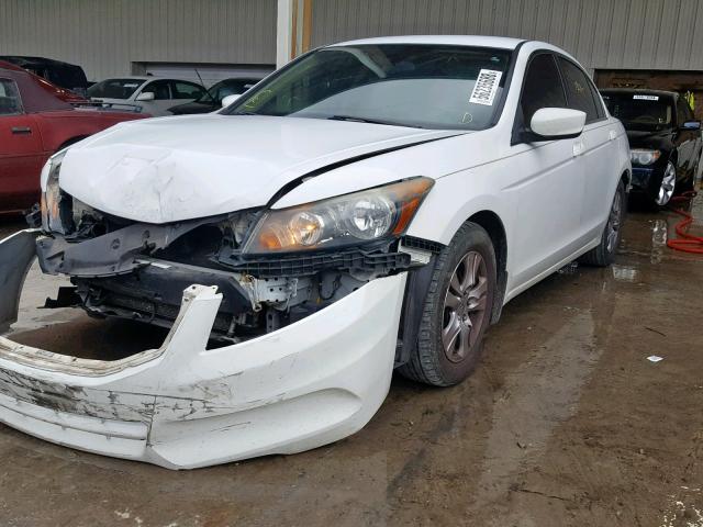 1HGCP2F45CA134307 - 2012 HONDA ACCORD LXP WHITE photo 2