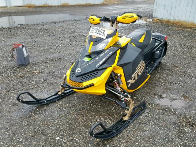 2BPSMXCD5CV000226 - 2012 SKI DOO MXZ YELLOW photo 2