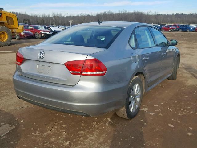 1VWAH7A30DC099533 - 2013 VOLKSWAGEN PASSAT S SILVER photo 4