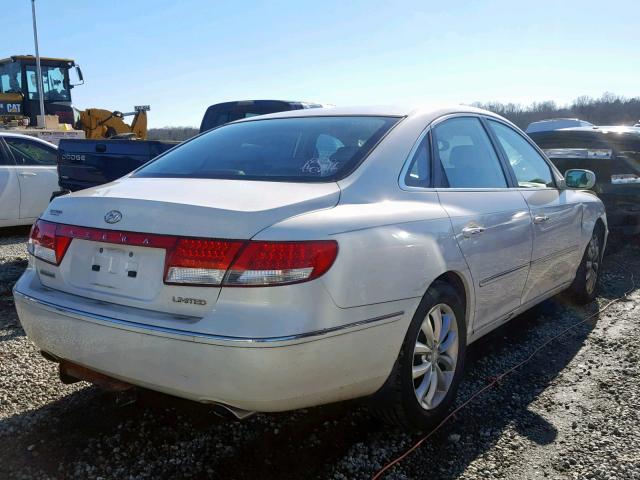 KMHFC46F87A174371 - 2007 HYUNDAI AZERA SE WHITE photo 4