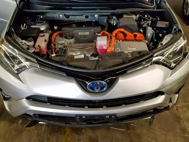 JTMDJREV1GD015259 - 2016 TOYOTA RAV4 HV LI SILVER photo 7