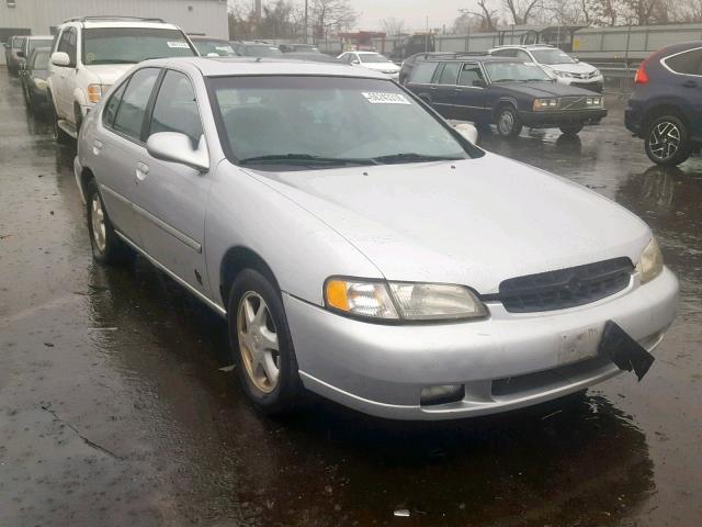 1N4DL01DXWC185567 - 1998 NISSAN ALTIMA XE SILVER photo 1