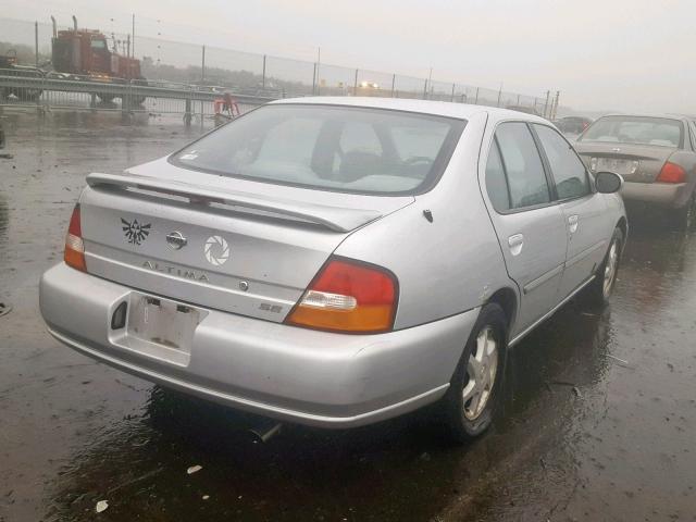 1N4DL01DXWC185567 - 1998 NISSAN ALTIMA XE SILVER photo 4