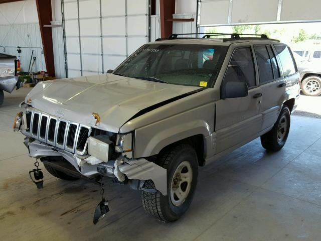 1J4GZ48S8WC329385 - 1998 JEEP GRAND CHER GRAY photo 2