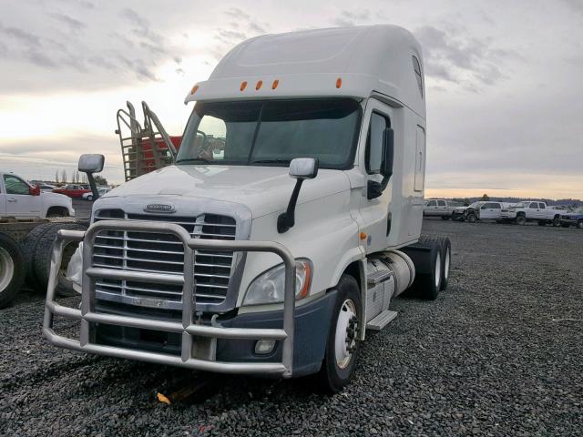 3AKJGLD52ESFT0872 - 2014 FREIGHTLINER CASCADIA 1 WHITE photo 2