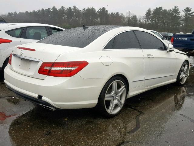 WDDKJ7CB0AF041213 - 2010 MERCEDES-BENZ E 550 WHITE photo 4