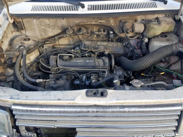 2P4FH21C9HR297564 - 1987 PLYMOUTH VOYAGER WHITE photo 7