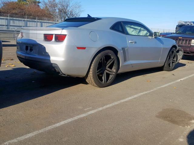 2G1FA1E31C9142781 - 2012 CHEVROLET CAMARO LS SILVER photo 4