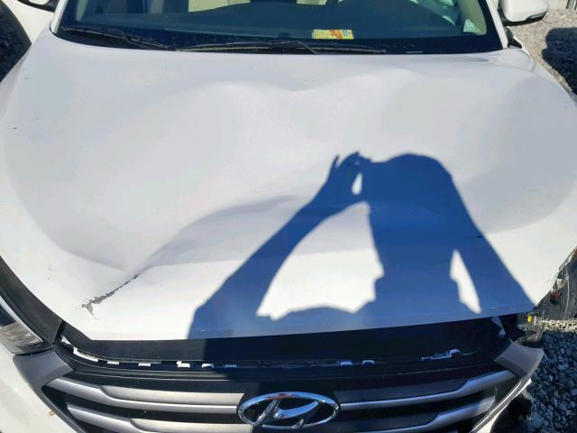 KM8J3CA23HU374387 - 2017 HYUNDAI TUCSON LIM WHITE photo 7