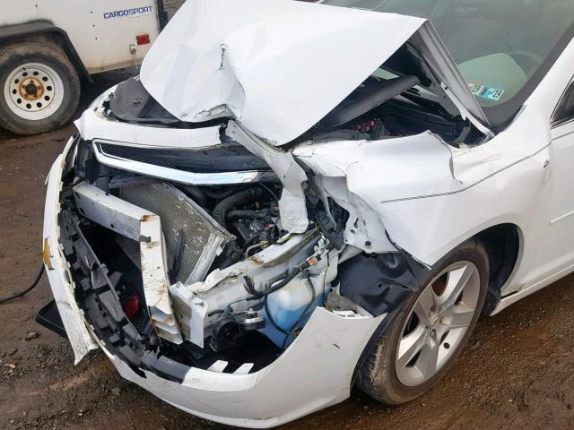 1G1ZB5E08CF195833 - 2012 CHEVROLET MALIBU LS თეთრი ფოტო 9