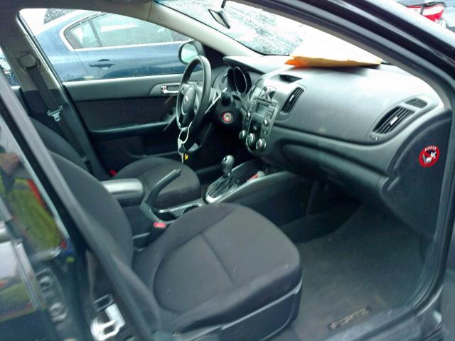 KNAFU4A23D5735115 - 2013 KIA FORTE EX BLACK photo 5