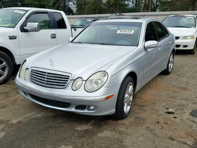 WDBUF56J16A840559 - 2006 MERCEDES-BENZ E 350 GRAY photo 2